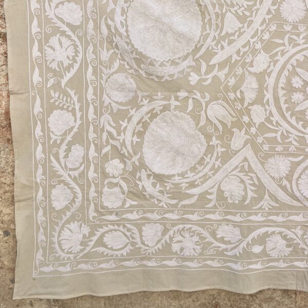 Plain Suzani N. 28 - Image 2