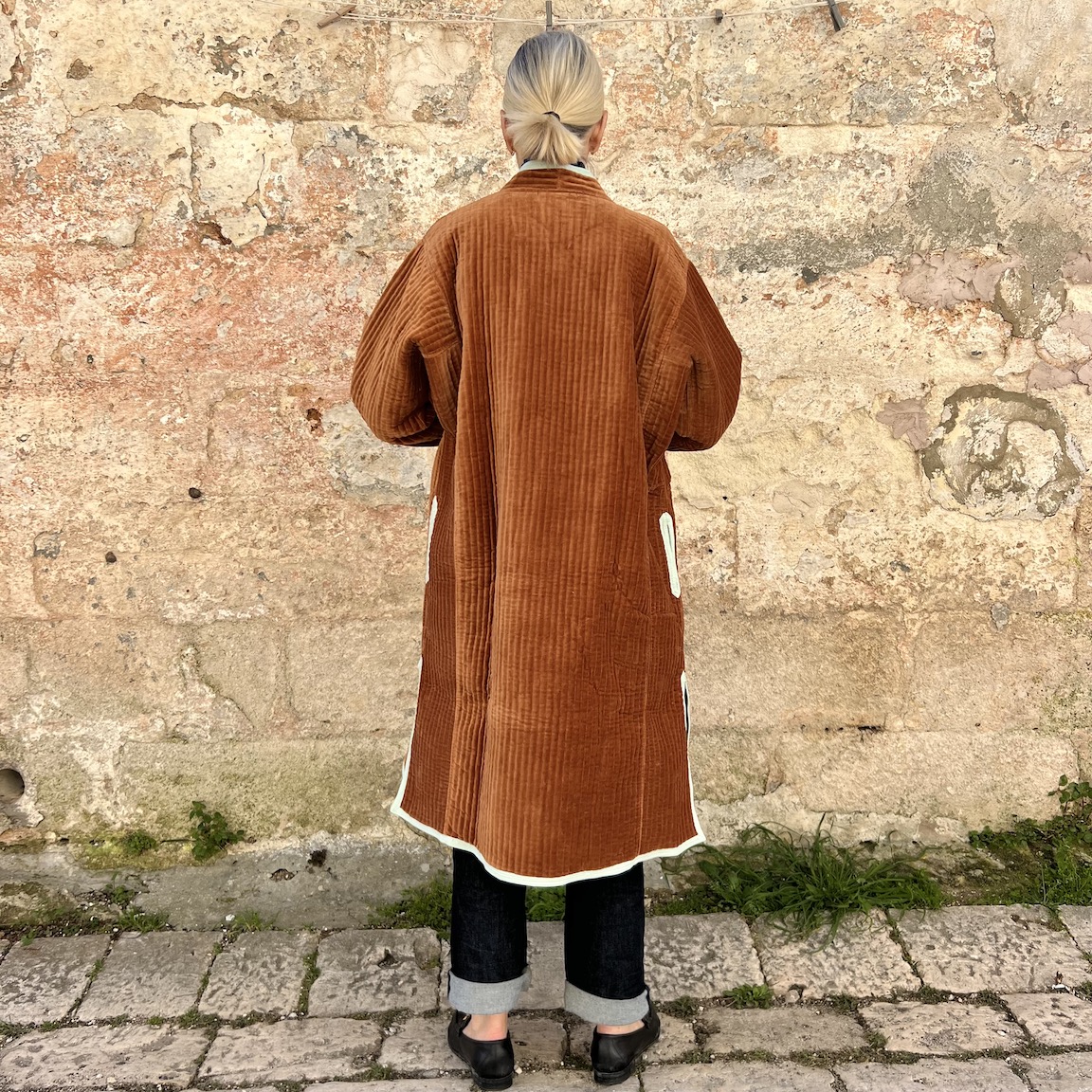 The Atamsukh Coat - Image 26