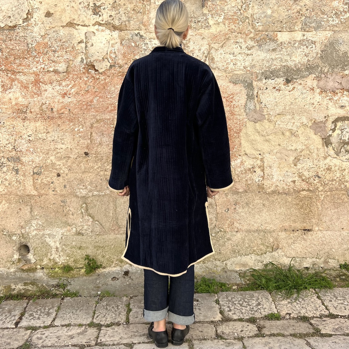 The Atamsukh Coat - Image 29